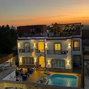 Golden Life Apartments, New With Pool Access Apartment Luxor